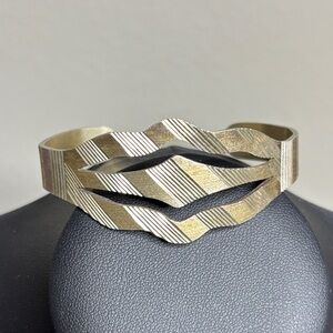 TA 50 925 Mexico Gold Tone Imprinted Stripes Pattern Cuff Bracelet